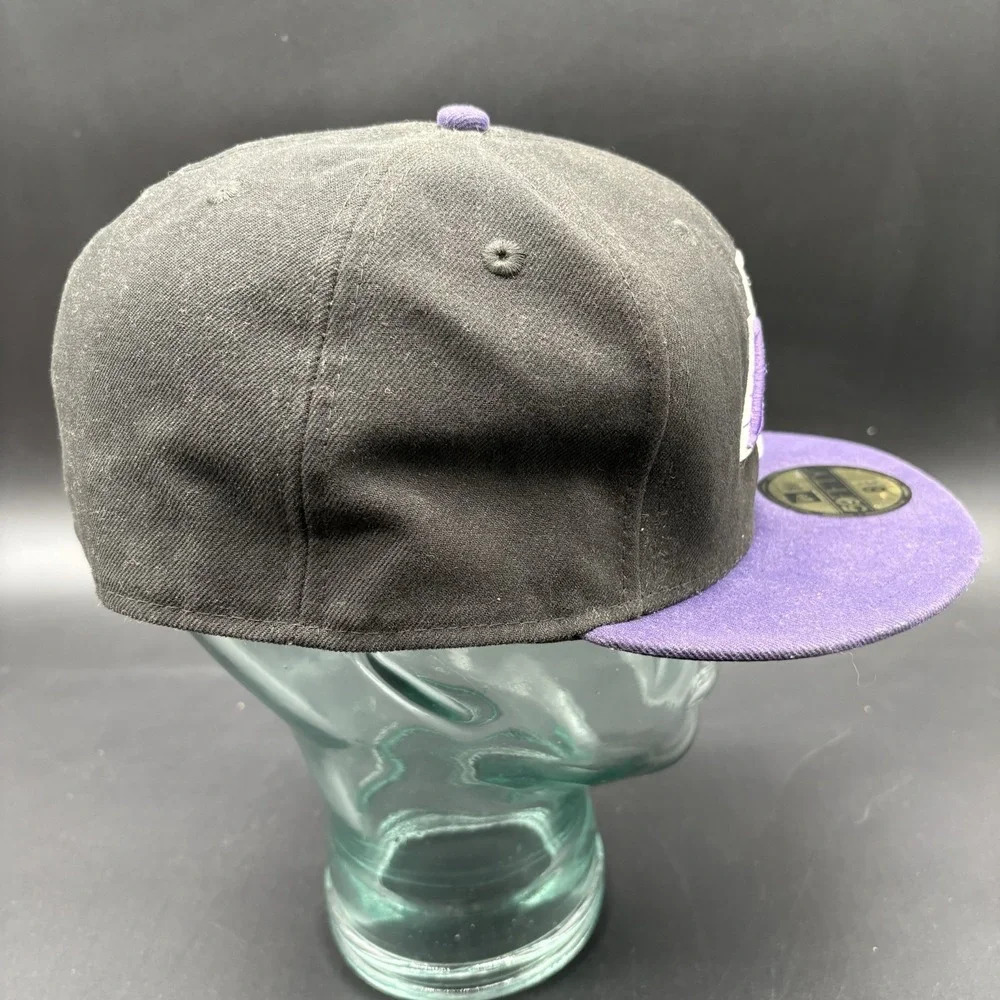 Lakers New Era 59FIFTY Hardwood Classics Fitted Hat Size 8 1/4 Black Purple